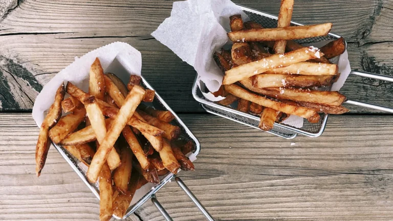Sprøde pommes frites i airfryer